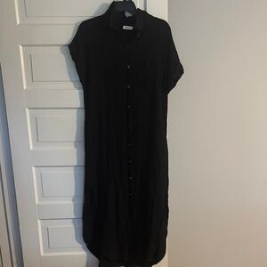 Bluivy Black Maxi Dress with Button-Up Design — Gauze Material